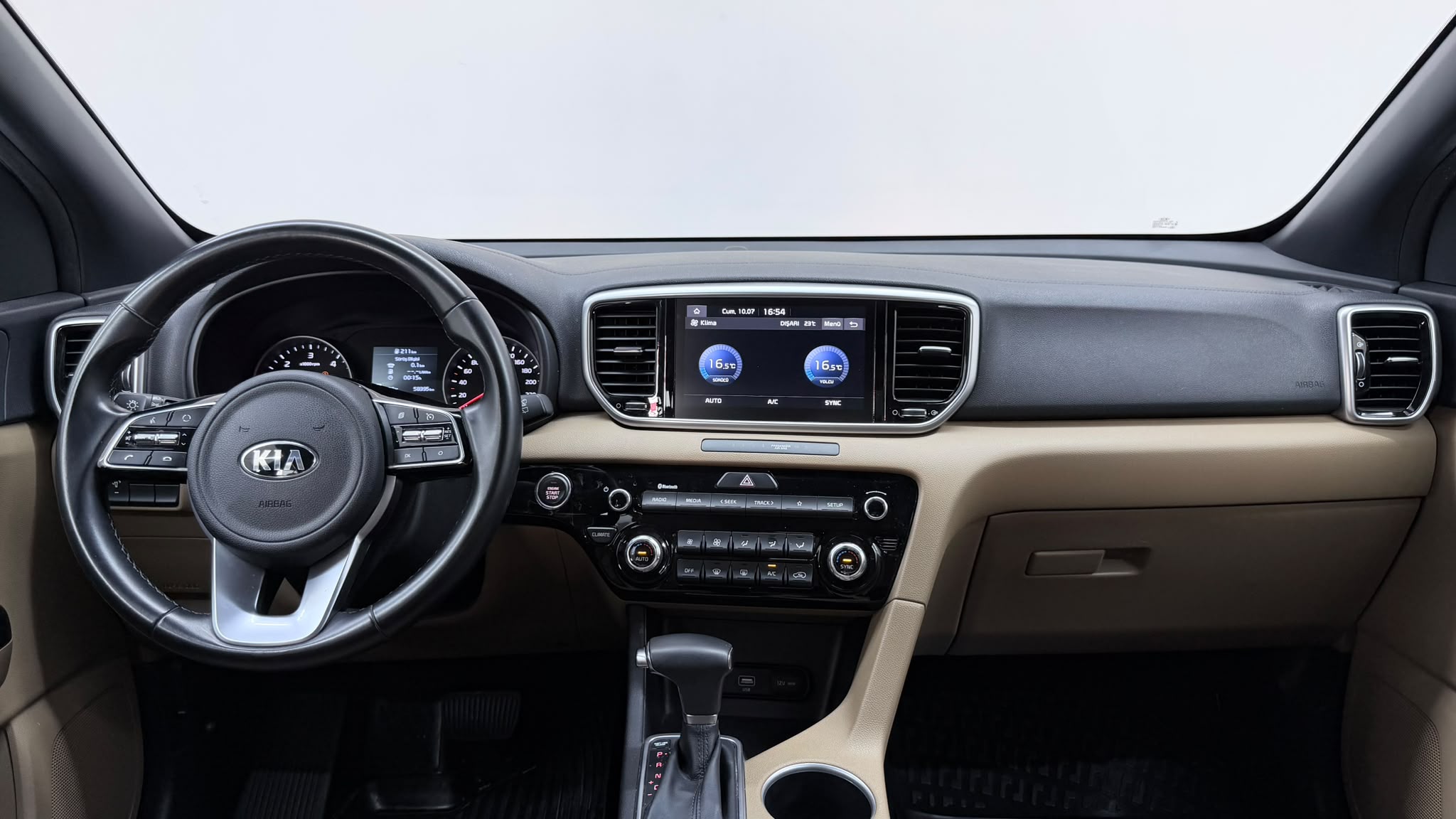 KIA SPORTAGE 8